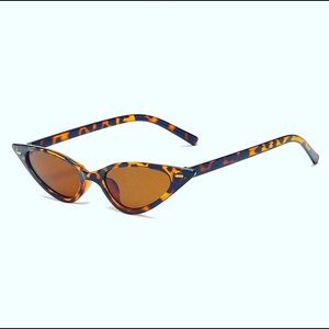Cat eye sunglasses